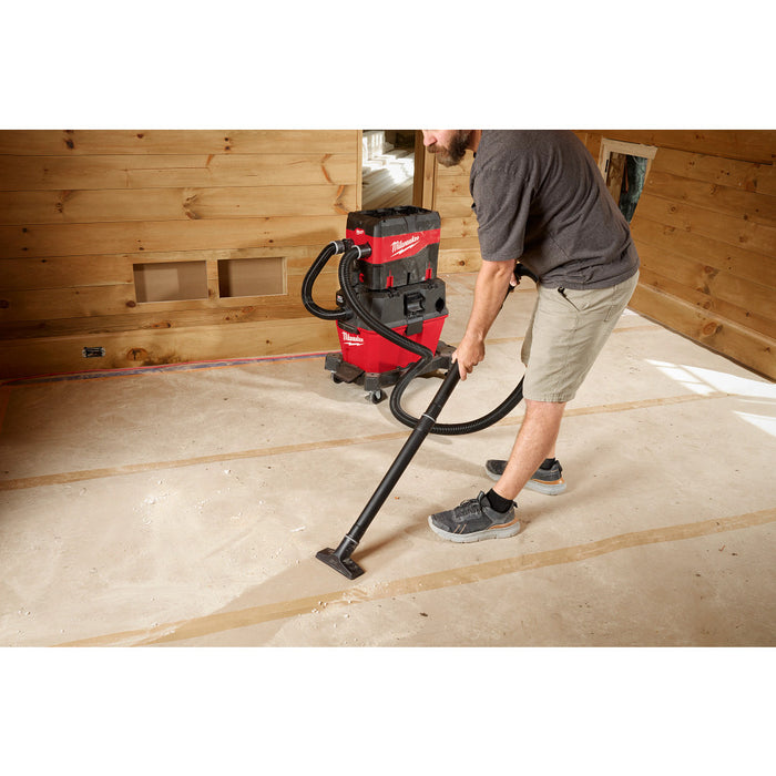 Milwaukee 0910-20DS M18 FUEL 6 Gallon Wet/Dry Vacuum w/ Debris Separator