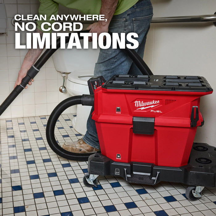 Milwaukee 0915-20x6 M18 FUEL PACKOUT 6 Gal Wet/Dry Vac w/ Extra 6Ah Battery
