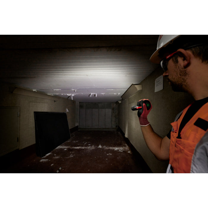 milwaukee flashlight 2000 lumens Milwaukee 2162-21 REDLITHIUM USB 2000 Lumen Cordless Slide Focus Flashlight