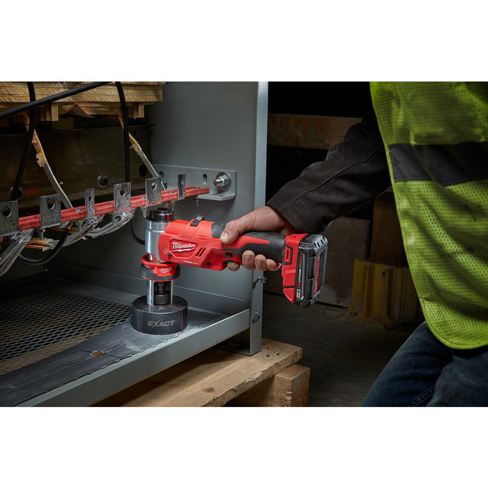 Milwaukee 2677-02 M18 FORCE LOGIC 18V 6T Knockout Tool 1/2"-2"