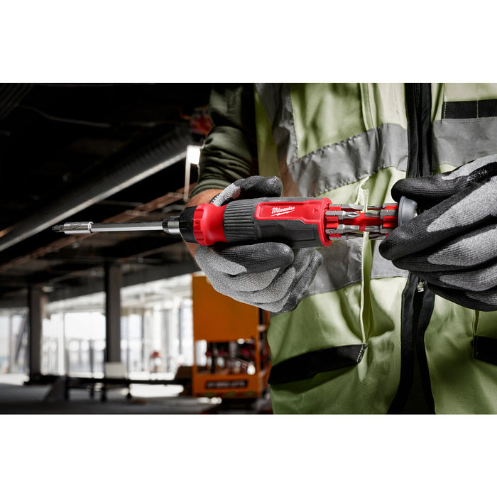 Milwaukee 48-22-2906 14-in-1 Ratcheting Screwdriver and 8-in-1 Screwdriver -2 PC
