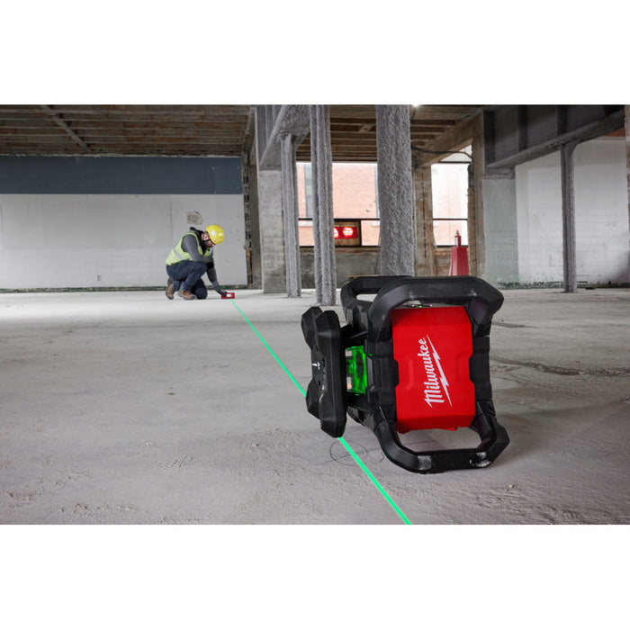 Milwaukee 3702-21 M18 18V Green Rotary Laser Level Kit w/Remote/Receiver & Mount