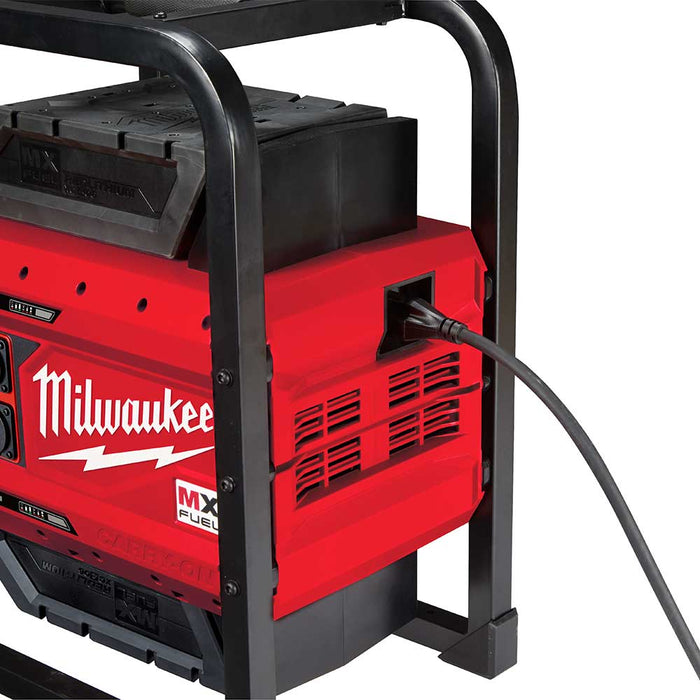 Génératrice Mxf002 Milwaukee MXF002-82XC MX FUEL 3600W/1800W